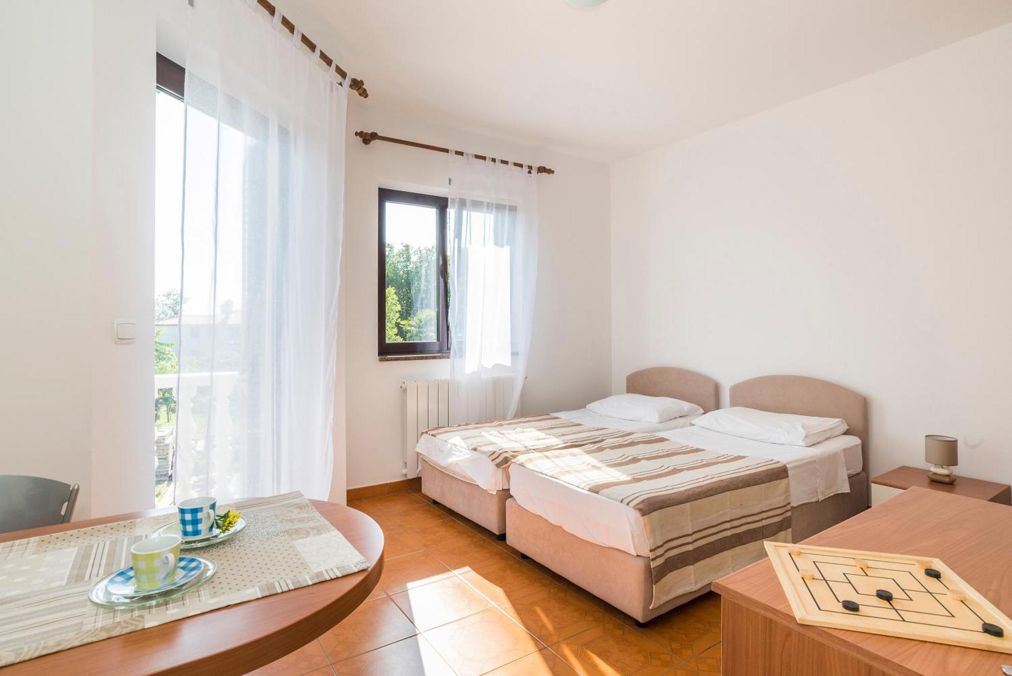 Apartments Vienna Zambratija  Room photo